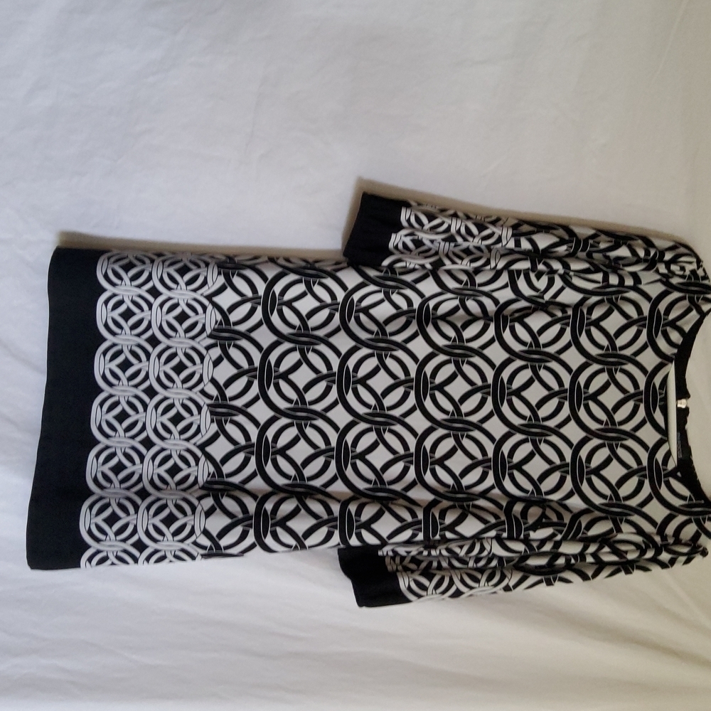🧡💛🩷💙 Fun Dress!  Enfocus Studio Size 4. Like New. Black and White